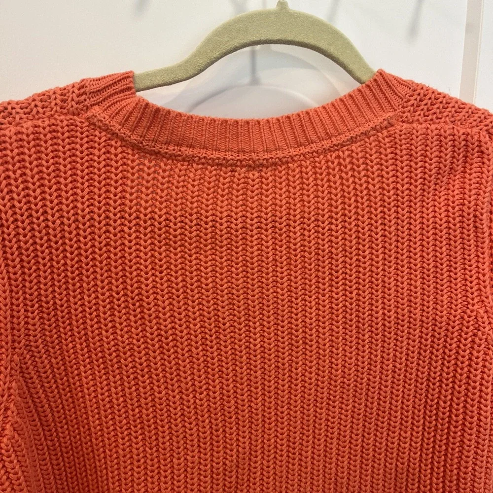 Free People bust 40